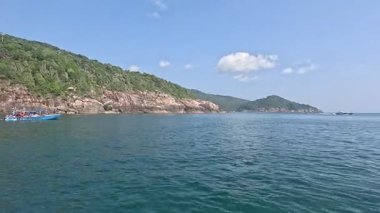 Redang Adası, Malezya - 15 Haziran 2025: Redang Adası, Malezya 'daki güzel tropik plaj manzarası