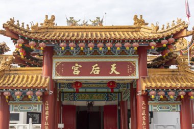 Kuala Lumpur, Malezya-15 Ağustos 2025: Thean Hou Tapınağı Kuala Lumpur, Malezya. Tapınak, Çin deniz tanrıçası Mazu 'ya adanmış altı katlı bir tapınaktır.