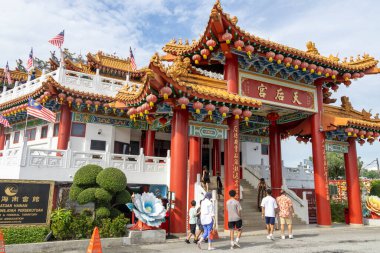 Kuala Lumpur, Malezya-15 Ağustos 2025: Thean Hou Tapınağı Kuala Lumpur, Malezya. Tapınak, Çin deniz tanrıçası Mazu 'ya adanmış altı katlı bir tapınaktır.