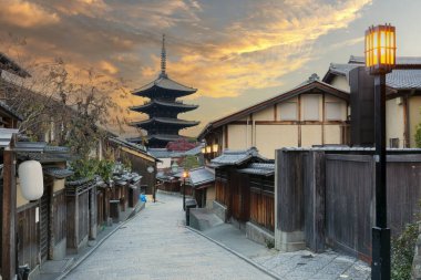 Early morning in Gion Kyoto, Wood pagoda in Kyoto old town in Japan