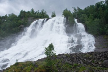 Fjord Macera Macerası 'nda Norveç Dramatik Şelale