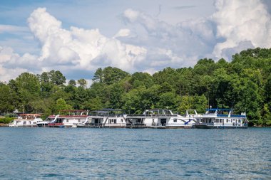 Seneca, Güney Carolina, SC - 30 Temmuz 2022 Kroeger Deniz İnşaatı