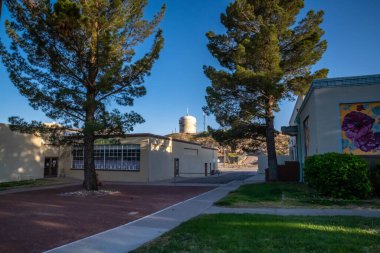 Truth or Consequences, NM, USA - 1 Mayıs 2022: The Ralph Edwards Civic Center