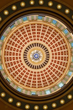 Oklahoma City, OK, USA - 16 Eylül 2022 Oklahoma Eyalet Kongre Binası 'nın iç binasının geniş koridorları