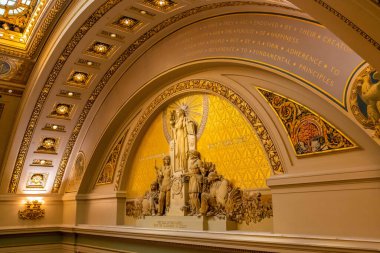 Minnesota, MN, ABD - 8 Haziran 2022: Minnesota Eyalet Meclisi 'nin büyük toplantı salonu