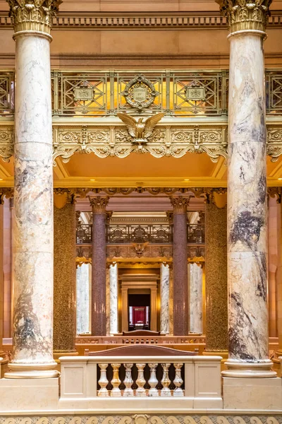 明尼苏达州 明尼苏达州 2022年6月8日 明尼苏达州国会大厦内部的大型走廊 — 图库照片
