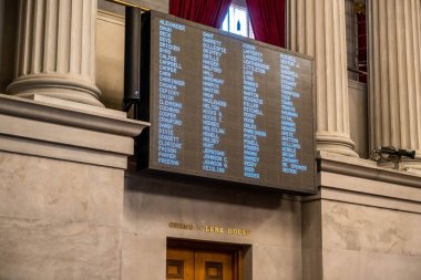 Nashville, TN, ABD - 6 Temmuz 2022: Tennessee Eyalet Meclisi 'nin büyük toplantı salonu