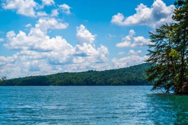 Jocassee Gölü, Güney Carolina manzarası