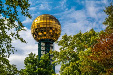 Knoxville, TN, ABD - 9 Temmuz 2022: The Sunsphere, bir cam küre