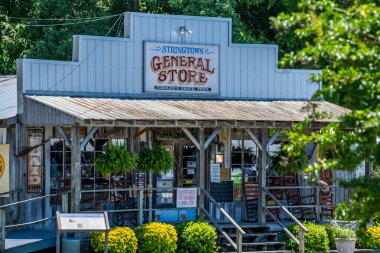 Memphis, TN, ABD - 18 Haziran 2022: The Fiddlers Grove Tarihi Köy
