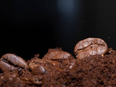 Freshly roasted coffee beans. Macro photos.