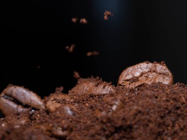 Freshly roasted coffee beans. Macro photos.