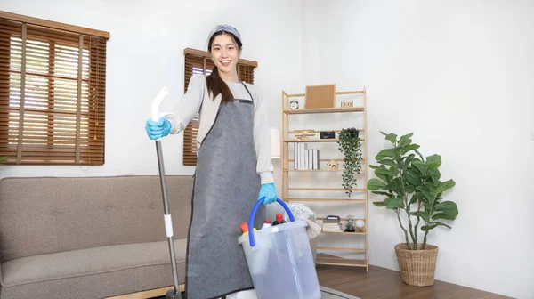 Beautiful Asian Housewife Wearing Apron Cleaning Gloves Prepares Clean Her — Stock Photo, Image