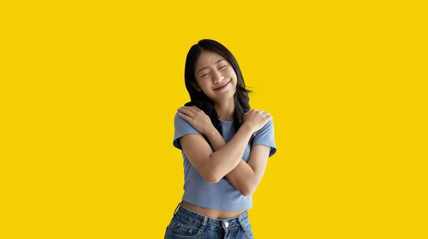 Asian Woman Smiling Happily Isolated Yellow Background Woman Loves Rejoices —  Fotos de Stock