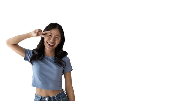 Ung Asiatisk Kvinna Gör Två Tummen Upp Gest Visar Glädje — Stockfoto