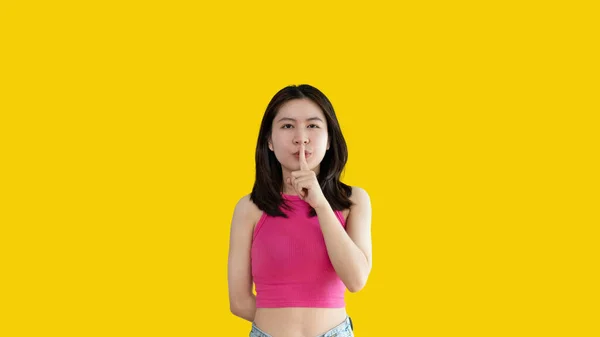 Asian Woman Doing Silent Gesture Finger Noiseless Signal Transmission Noiseless — ストック写真