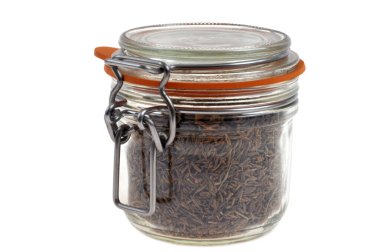 Kimyon kavanozu beyaz arkaplanı kapatır