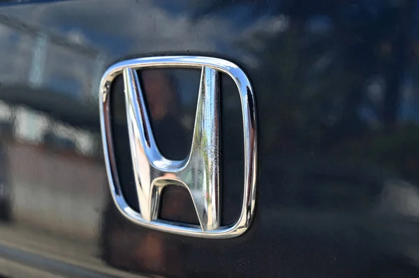 Honda Car Logo Close — Stock Photo, Image