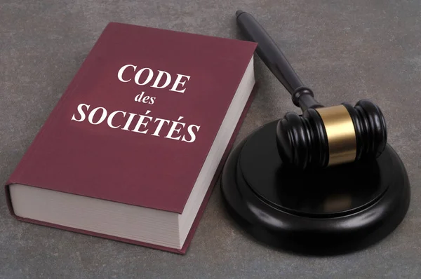 Franse Bedrijven Codeboek Met Een Rechter Hamer — Stockfoto