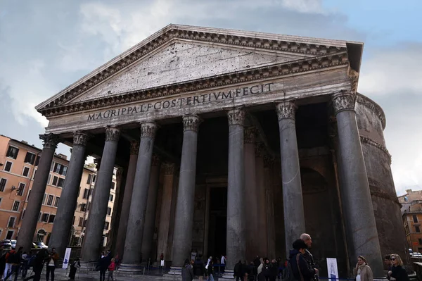Pantheon Rome Its Tourists — Stock Photo, Image