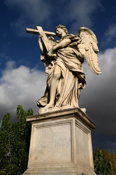 Der Engel Kreuz Von Ercole Ferrata Auf Der Sant Angelo — Stockfoto
