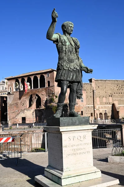 Estatua Bronce Julio César Dei Fori Imperiali — Foto de Stock