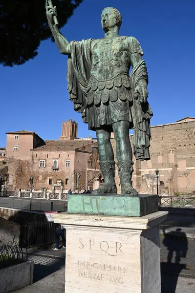 Bronzestatue Des Römischen Kaisers Trajan — Stockfoto