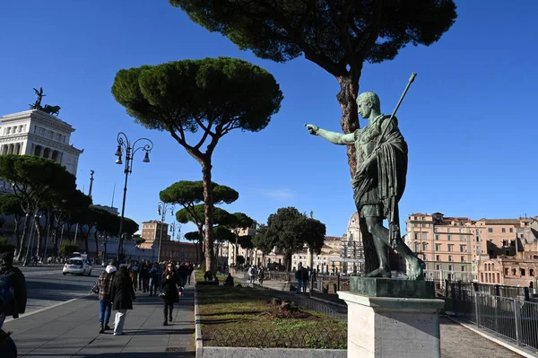 Χάλκινο Άγαλμα Του Αυγούστου Πρώτου Αυτοκράτορα Της Ρώμης — Φωτογραφία Αρχείου
