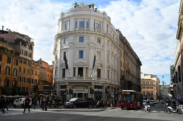 Υποκατάστημα Της Deutsch Bank Στην Οδό Triton Ρώμης — Φωτογραφία Αρχείου