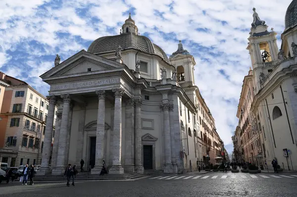 Basílica Santa María Montesanto Piazza Del Popolo — Foto de Stock