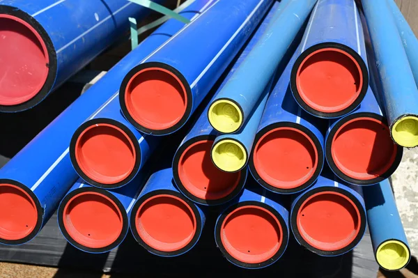 Tubos Plástico Para Canteiro Obras Empilhados Close — Fotografia de Stock