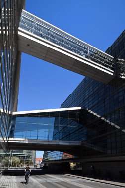 Kopenhag 'daki Kara Elmas Kraliyet Kütüphanesi' nin Yolları