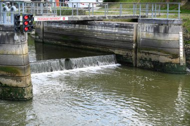 Morbihan 'daki Vannes marinasının kilidi.