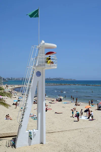 Puesto Seguridad Con Bandera Verde Playa Postiguet Alicante — Foto de Stock