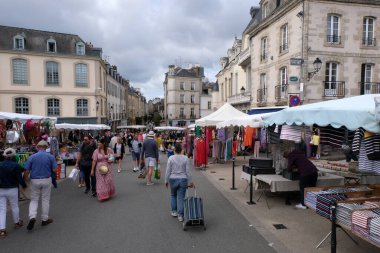 Lices Meydanı 'ndaki Vannes Pazarı