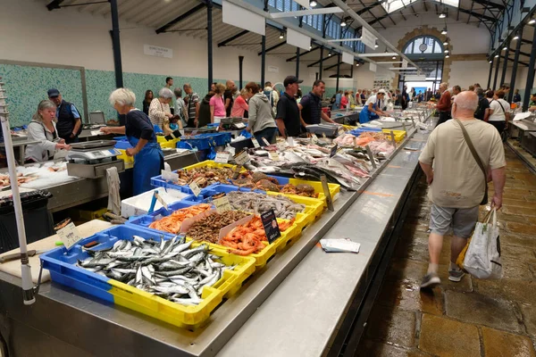 Εσωτερική Άποψη Της Αγοράς Ψαριών Στο Vannes — Φωτογραφία Αρχείου