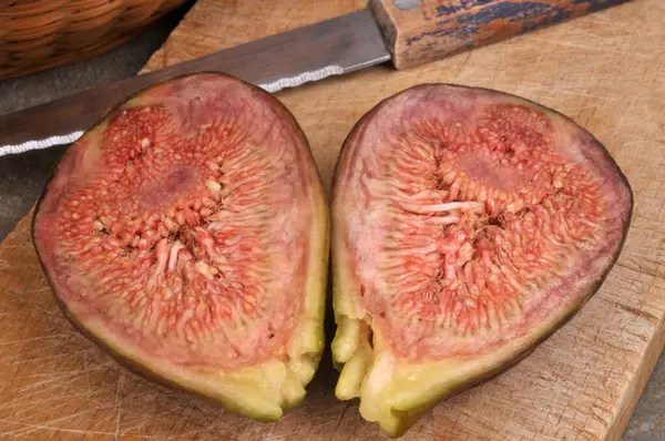 Fresh Fig Cut Half Knife Close — Stock Photo, Image