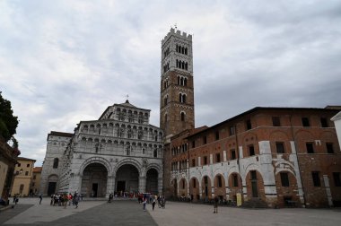 İtalya 'daki Lucca Saint Martin Katedrali 