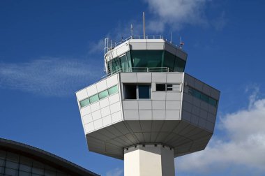 Hırvatistan 'daki Dubrovnik havaalanının kontrol kulesi