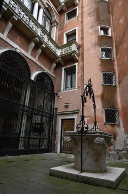 Venedik 'te bir avluda