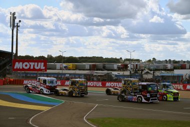 24 Saat Le Mans pistinde kamyonlar yarışıyor