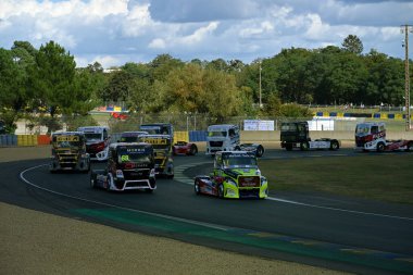 24 Saat Le Mans pistinde kamyonlar yarışıyor