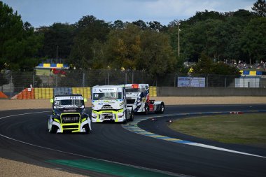 24 Saat Le Mans pistinde kamyonlar yarışıyor 