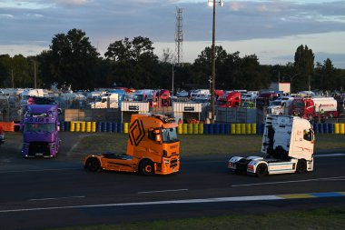 24 Saat Le Mans 'da kamyon geçidi