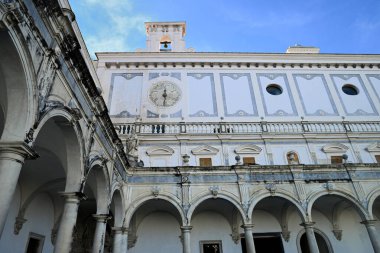 Saint-Martin Manastırı Napoli 'deki Vomero tepesinde yer almaktadır.