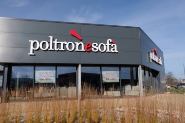 Vannes Poltronesofa cephesi