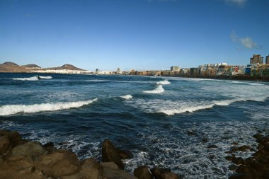 Atlantik Okyanusu 'na bakan Las Palmas de Gran Kanaryası' nın panoramik görüntüsü