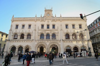 Lizbon 'daki Rossio Merkez İstasyonu Cephesi