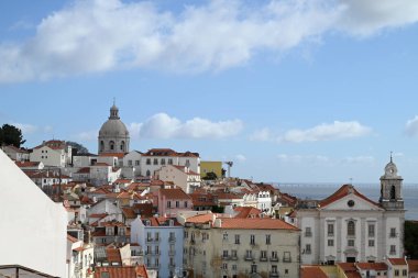 Aziz Stephen Kilisesi ile Lizbon 'un genel görüşü 