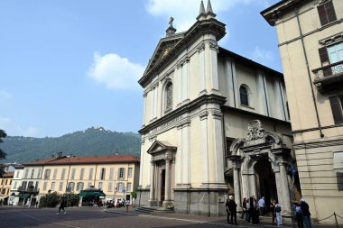 Como 'daki San Bartolomeo Kilisesi' nin dış görünüşü
